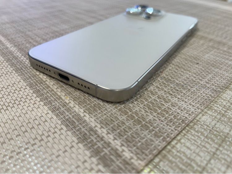 iPhone 15 Pro Max 512 หน้าจอมีตำหนิจุดดำ ไม่มีผลต่อการใช้งาน รูปที่ 4
