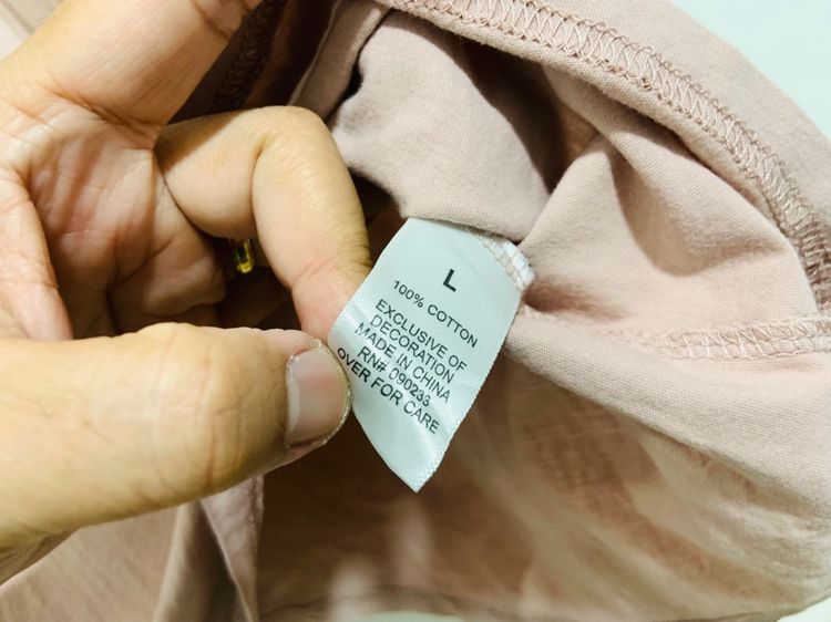 เสื้อยืด PLAYBOY แท้ 💯 size L ขนาด อก 21.5 ยาว 28 นิ้ว สภาพดีมาก ลายสวย เนื้อผ้านิ่มมาก หายากน่าสะสมครับ รูปที่ 4