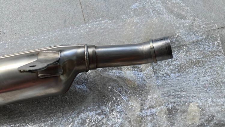 คอท่อไอเสีย CBR 500R ปี 2023 รูปที่ 3