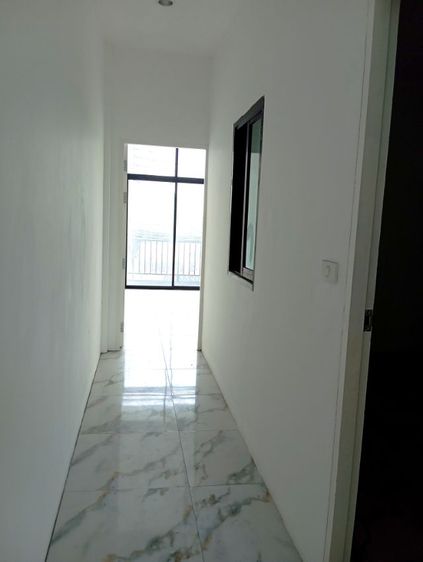 ใช่ อาคารพาณิชย์ 3 ชั้น 4ห้องนอน 3 ห้องน้ำ รูปที่ 3