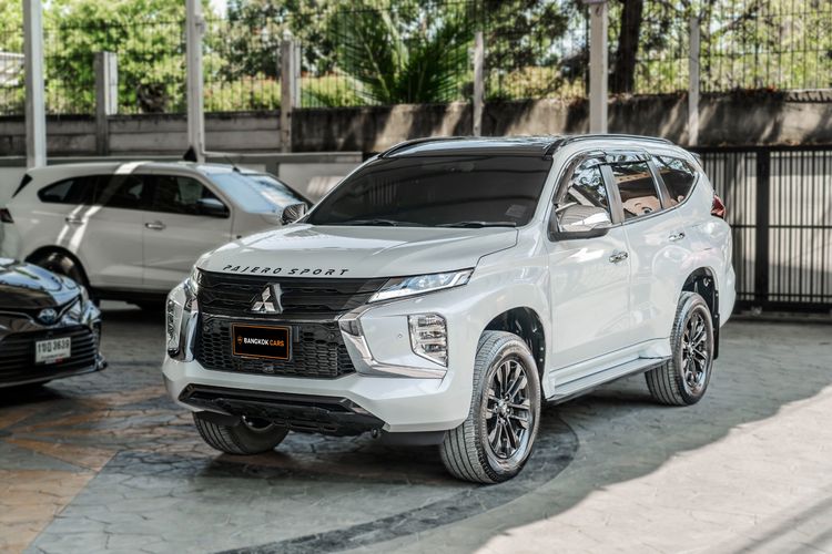 รถ Mitsubishi Pajero Sport 2.4 GT Premium Elite Edition 4WD สี ขาว