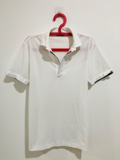 เสื้อโปโล COMME,CA ISM แท้ 💯 size M ขนาด อก 20 ยาว 27 นิ้ว สภาพใหม่มาก สีขาวจั๊ว ดีเทลสวย เนื้อผ้าดีมากนิ่มใส่สบาย หายากน่าสะสมครับ