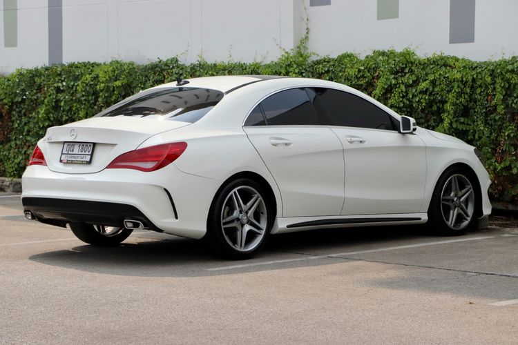 Mercedes-Benz CLA-Class 2014 CLA250 AMG Sedan เบนซิน ไม่ติดแก๊ส เกียร์อัตโนมัติ ขาว รูปที่ 4