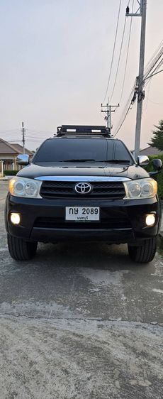 รถ Toyota Fortuner 2.7 V สี ดำ