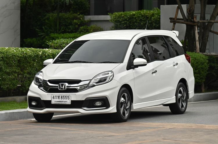 รถ Honda Mobilio 1.5 RS สี ขาว