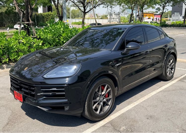 Porsche Cayenne 2025 3.0 S E-Hybrid 4WD Utility-car ปลั๊กอินไฮบริด (PHEV) ไม่ติดแก๊ส เกียร์อัตโนมัติ ดำ รูปที่ 4