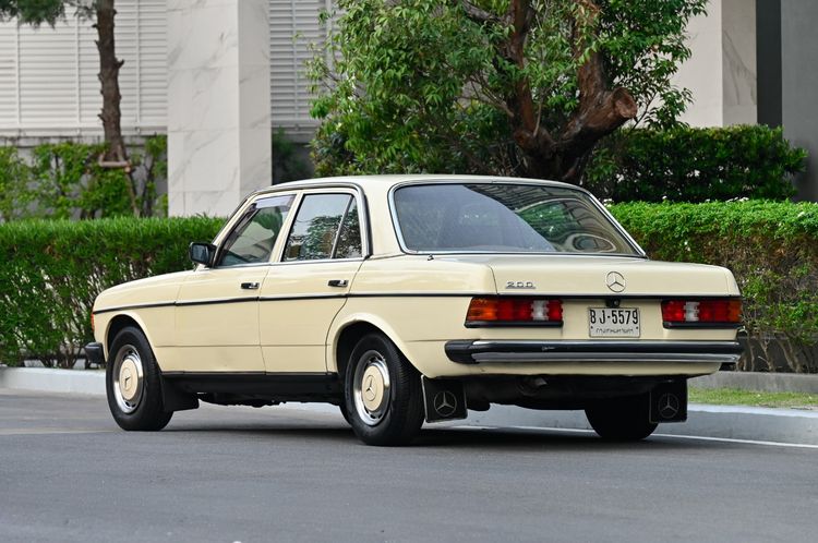 Mercedes-Benz รุ่นอื่นๆ 1983 รุ่นย่อยอื่นๆ Sedan เบนซิน เกียร์ธรรมดา ครีม รูปที่ 3