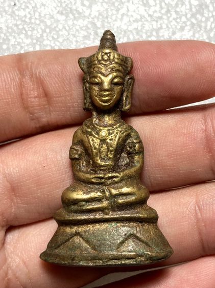 พระรูปหล่อเนื้อทองผสม