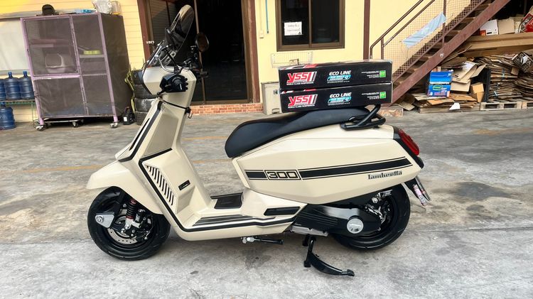 Lambretta X300 จดปี 23 ไมล์ 1083 km. รูปที่ 8