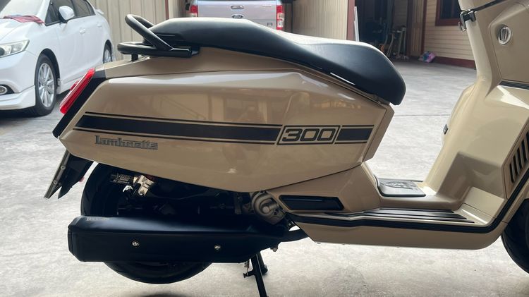Lambretta X300 จดปี 23 ไมล์ 1083 km. รูปที่ 11