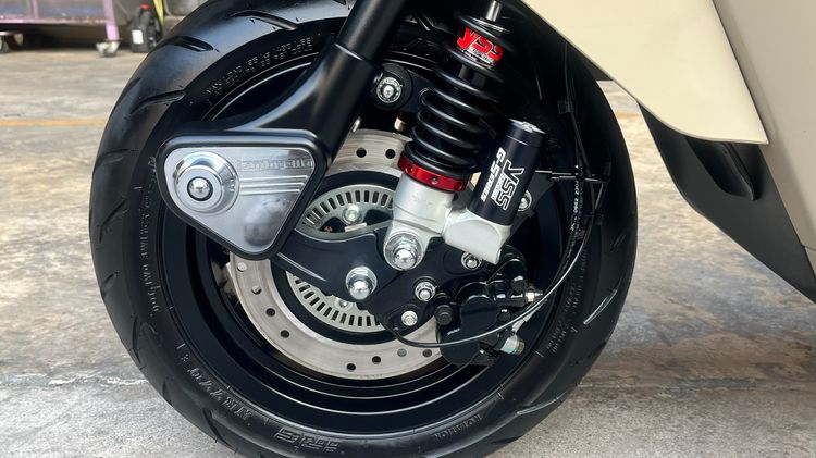 Lambretta X300 จดปี 23 ไมล์ 1083 km. รูปที่ 5