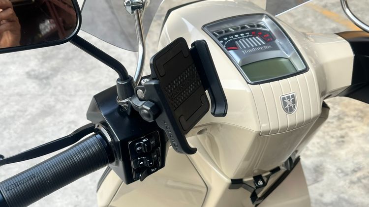 Lambretta X300 จดปี 23 ไมล์ 1083 km. รูปที่ 13
