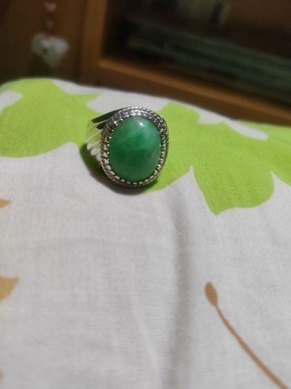 แหวนหยก รูปที่ 2