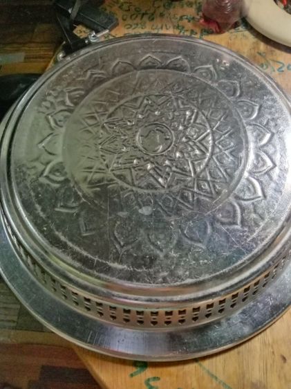 พานสแตนด์เลส รุ่นเก่ามาก