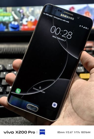 Galaxy S6 32 GB Samsung s6 edge plus 4 32(มีตำหนิ)