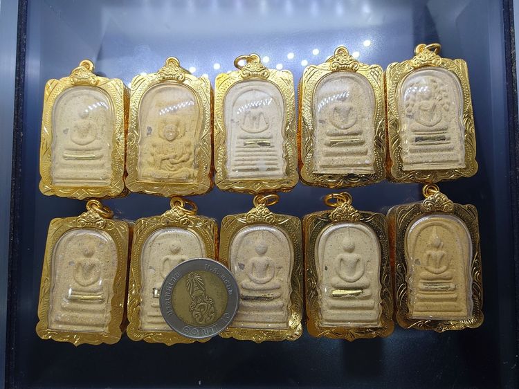 พระสมเด็จเนื้อผงวัดระฆัง รุ่น สมเด็จไม้ช่อฟ้า อนุสรณ์ 144 ปี วัดระฆังโฆสิตารามฯ (คณะ ๙) ปี2556 ชุดเลี่ยมกรอบทองไมครอน ครบ 10 พิมพ์ พร้อมบรรจ รูปที่ 5