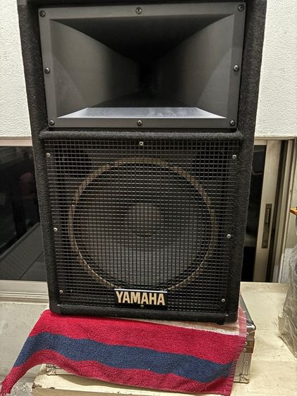 ลำโพง 12 นิ้วสองทาง. YAMAHA USA. แท้เสียงดีแน่นอนครับสวยเหมือนของใหม่เลยครับมี ( ใบเดียวครับ ) สนใจเชิญครับ รูปที่ 3