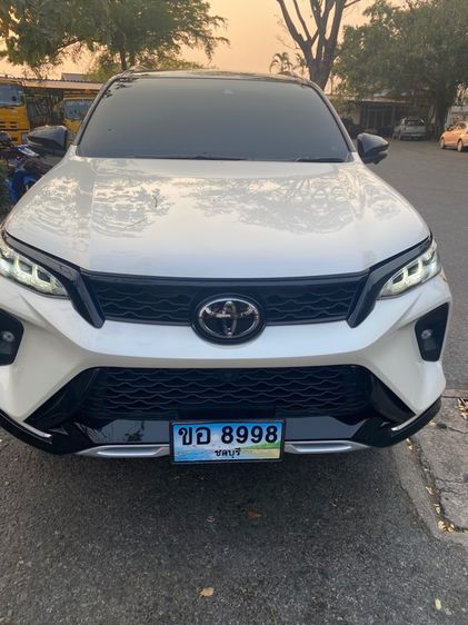 Toyota Fortuner 2022 2.8 LEGENDER 4WD AT Utility-car ดีเซล เกียร์อัตโนมัติ ขาว รูปที่ 3
