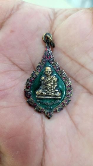 เหรียญพัดยศลงยาเขียวหลวงพ่อดำ รูปที่ 3