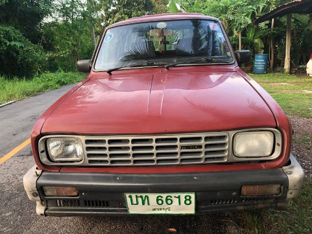 Mazda Familia 1993 1.4 STD Van เบนซิน เกียร์ธรรมดา แดง รูปที่ 2