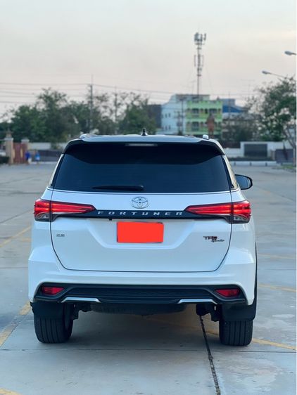 Toyota Fortuner 2019 2.8 V TRD Sportivo II Van ดีเซล ไม่ติดแก๊ส เกียร์อัตโนมัติ ขาว รูปที่ 2
