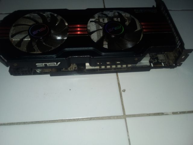 อื่นๆ การ์ดจอ asus 1 GB ddr 5 สภาพดีอุปกรณ์ครบขายตามรูปตามภาพครับ