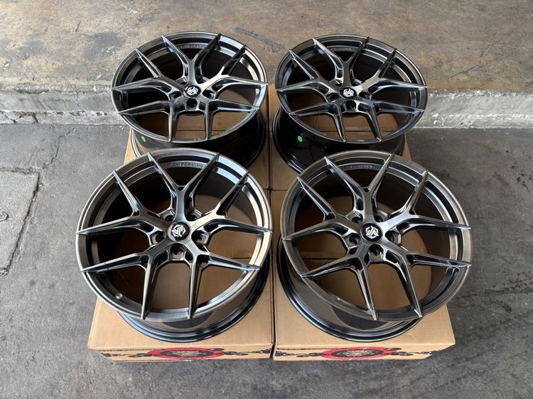 ล้อแม็กมือ1 ขอบ18 VZ-05 5รู100 กว้าง8.5 ออฟ35 สีไฮเปอร์แบล็ก ล้อเบา FLOW FORMING งานJP งานสวยมากๆ