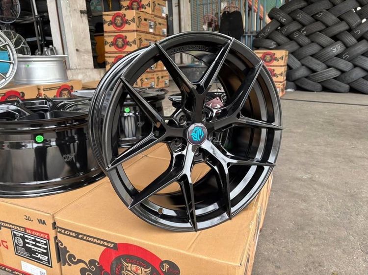 ล้อแม็กมือ1 ขอบ18 VZ-05 5รู100 กว้าง8.5 ออฟ35 สีดำเงา ล้อเบา FLOW FORMING งานJP งานสวยมากๆ รูปที่ 6