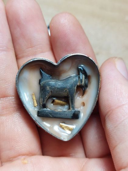 เครื่องรางแพะเขาควายหลวงพ่ออ่ำในตลับสีผึ้ง รูปที่ 4