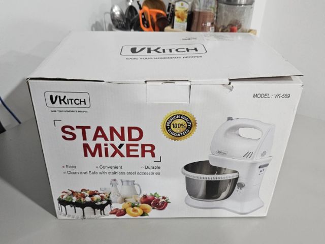 เครื่องผสมอาหาร , Stand mixer