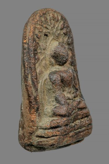 พระคงลำพูน  รูปที่ 3