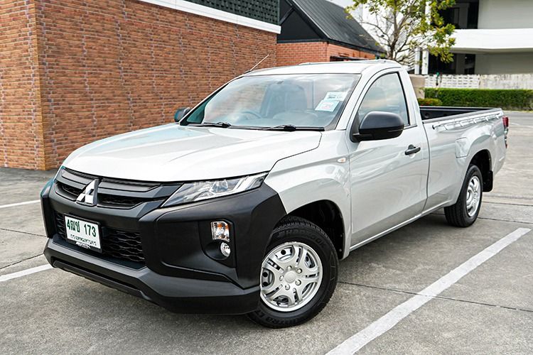 รถ Mitsubishi Triton 2.5 GL สี เทา