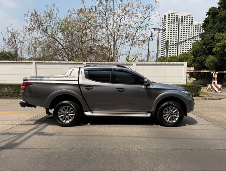 Mitsubishi Triton 2018 2.4 Plus GLS Limited Pickup ดีเซล ไม่ติดแก๊ส เกียร์อัตโนมัติ เทา รูปที่ 3