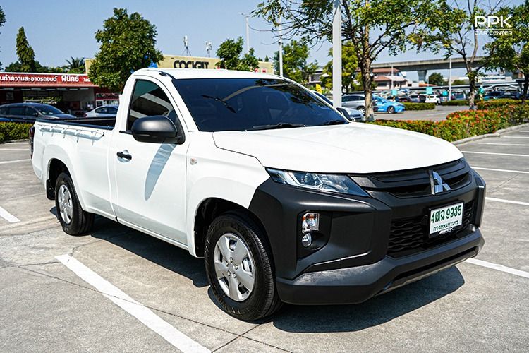 Mitsubishi Triton 2022 2.5 GL Pickup ดีเซล ไม่ติดแก๊ส เกียร์ธรรมดา เทา รูปที่ 4
