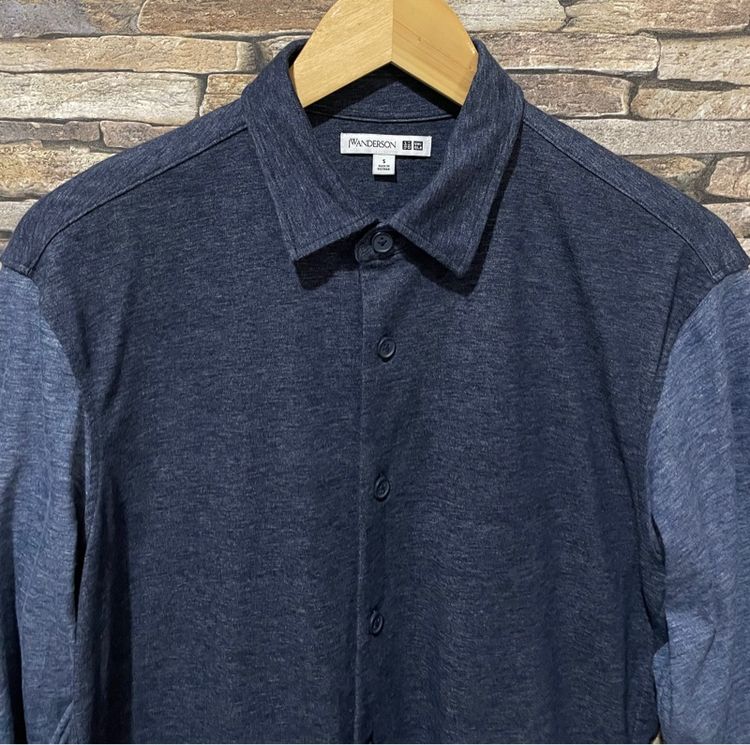 เสืัอ Uniqlo รูปที่ 2