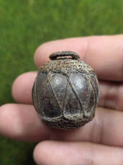 ปรอทกรอลูกสะกดเก่าๆไม่ทราบที่ข้างในมีเสียง