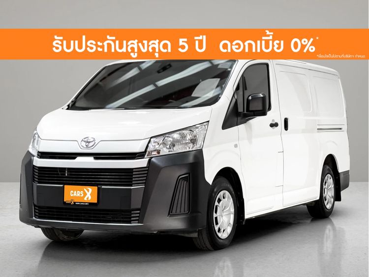 รถ Toyota Hiace 2.8 economy สี ขาว
