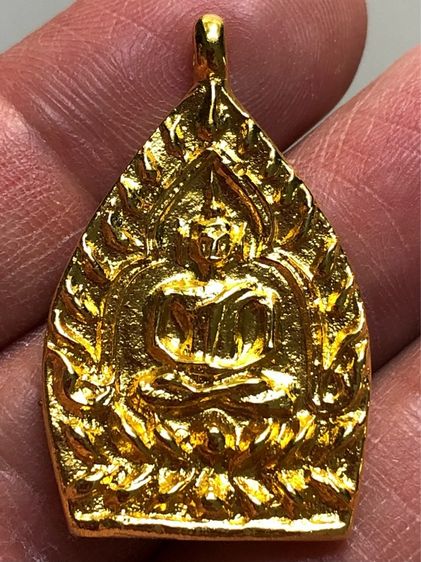 พระเหรียญหล่อเก่าคะ รูปที่ 3