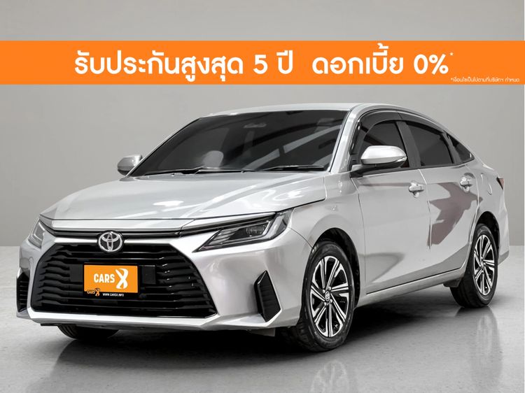 รถ Toyota Yaris ATIV 1.2 Smart สี บรอนซ์เงิน