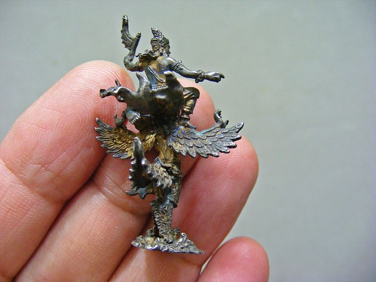 รุ่นแรก สร้างน้อย เทพพระราหูทรงครุฑ หายาก รูปที่ 4