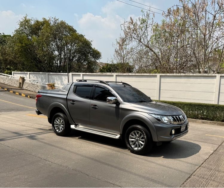 Mitsubishi Triton 2018 2.4 Plus GLS Limited Pickup ดีเซล ไม่ติดแก๊ส เกียร์อัตโนมัติ เทา รูปที่ 2