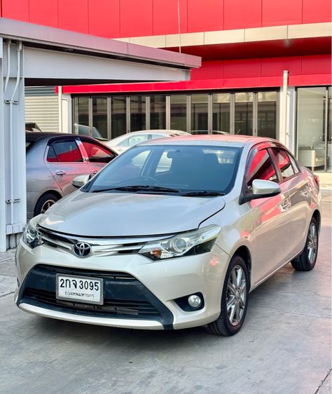 Toyota Vios 2013 1.5 S Sedan เบนซิน ไม่ติดแก๊ส เกียร์อัตโนมัติ บรอนซ์ทอง รูปที่ 2