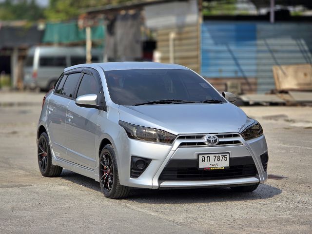 Toyota Yaris 2016 1.2 Sport Premium X Utility-car เบนซิน ไม่ติดแก๊ส เกียร์อัตโนมัติ เทา รูปที่ 3