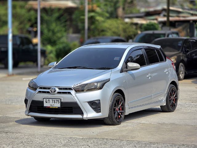 รถ Toyota Yaris 1.2 Sport Premium X สี เทา