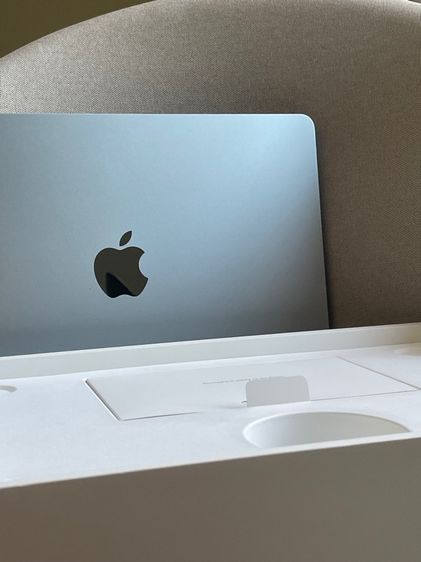 Apple MacBook Air M4 13 inch 