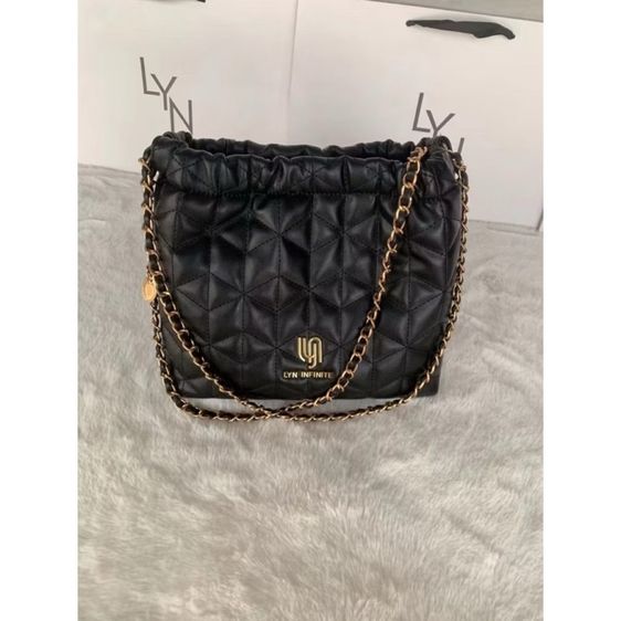 Lyn แท้มือสอง มีถุง ใบเสร็จ ถุงผ้า ตอนซื้อจาช็อป ป้ายแทร็ก ครบคะ