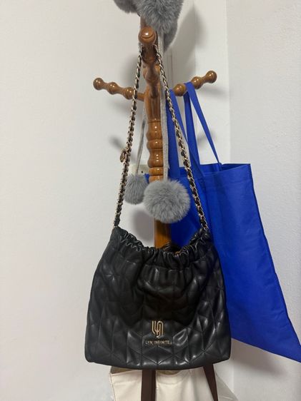 Lyn แท้มือสอง มีถุง ใบเสร็จ ถุงผ้า ตอนซื้อจาช็อป ป้ายแทร็ก ครบคะ รูปที่ 13