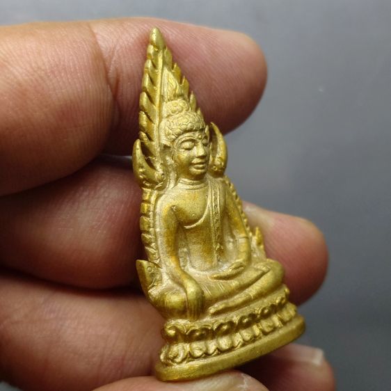 พระพุทธชินราช ย้อนยุคอินโดจีน รุ่นมหาจักรพรรดิ เนื้อทองระฆังเก่า วัดพระศรีรัตนมหาธาตุฯ ปี2555 พร้อมกล่องเดิม รูปที่ 4