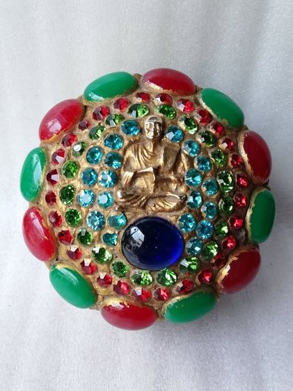 ตลับพระสมเด็จโตปางนาคปรก-สมเด็จโตนั่งบริกรรมคาถา ลายฉลุประดับพลอยสีเม็ดคริสตัน รูปที่ 8