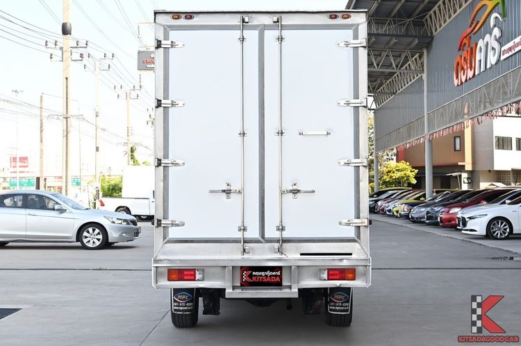 Toyota Hilux Revo 2024 2.4 Entry Pickup ดีเซล ไม่ติดแก๊ส เกียร์ธรรมดา ขาว รูปที่ 4